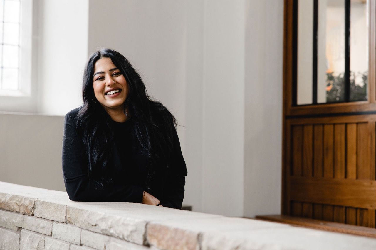 Zara Saghir at Blackburn Cathedral, image by Christina Davies, Fish2Photography