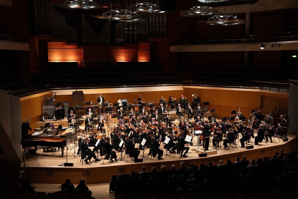 Hallé Orchestra and Jack Savoretti to headline FREE Bowie Concert to celebrate Blackpool's UK City of Culture Bid